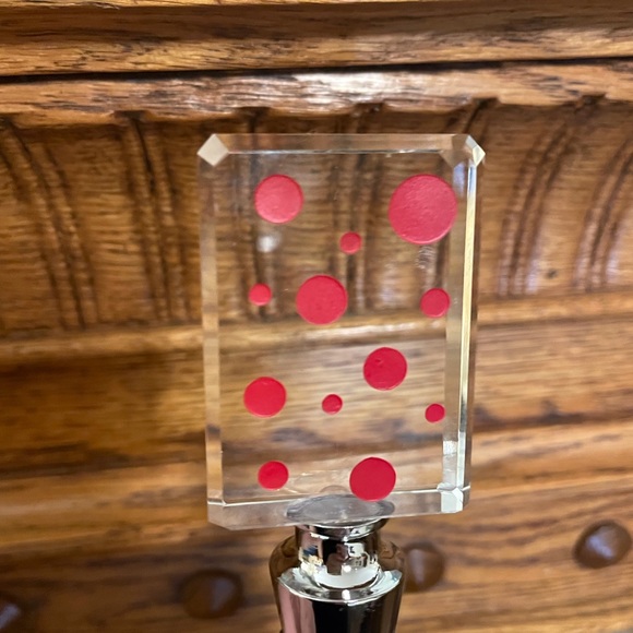 Cypress Home Decorative Bottle Stopper Wine Stopper Clear With Red Dots NEW - Picture 3 of 4